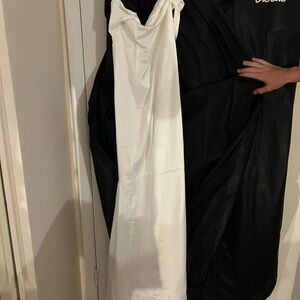 Lulu’s White Backless Satin Mermaid Maxi Dress